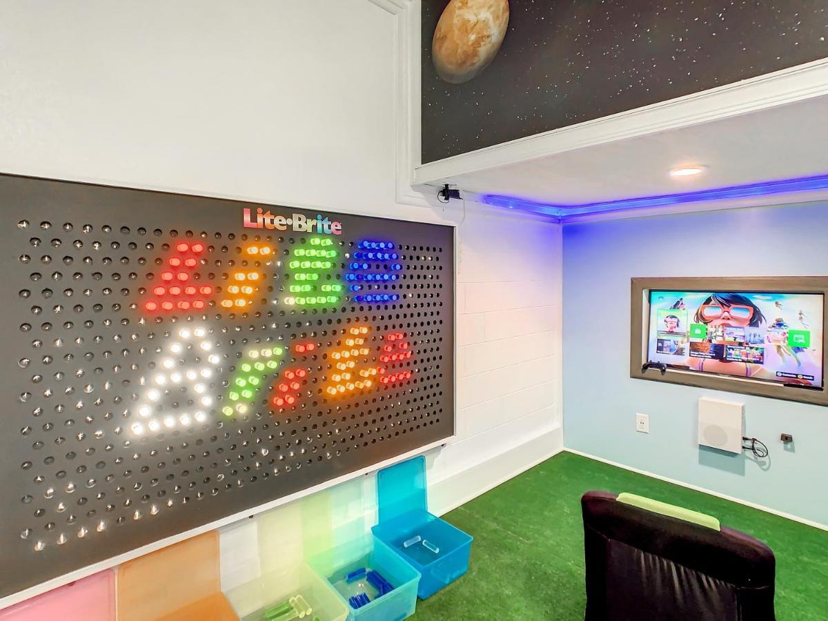 אורלנדו 7 Bdr Family Themed Home With Mario Games Room And Free Pool Heat מראה חיצוני תמונה
